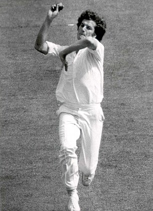 article-2143544-00C9701200000190-453_306x423