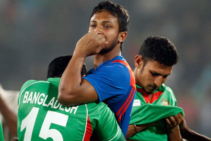 bangladeshi-players-breaking-down-in-tears-after-asia-cup-final-defeat1