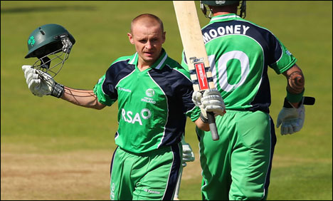 sports-cricket-IrelandvsEngland_9-3-2013_116587_l